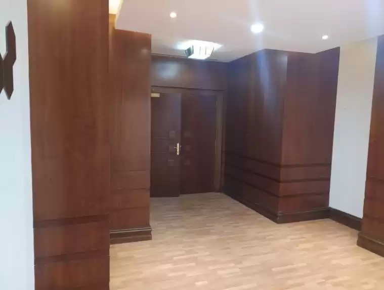 Commercial Ready Property U/F Office  for rent in Doha #14964 - 1  image 